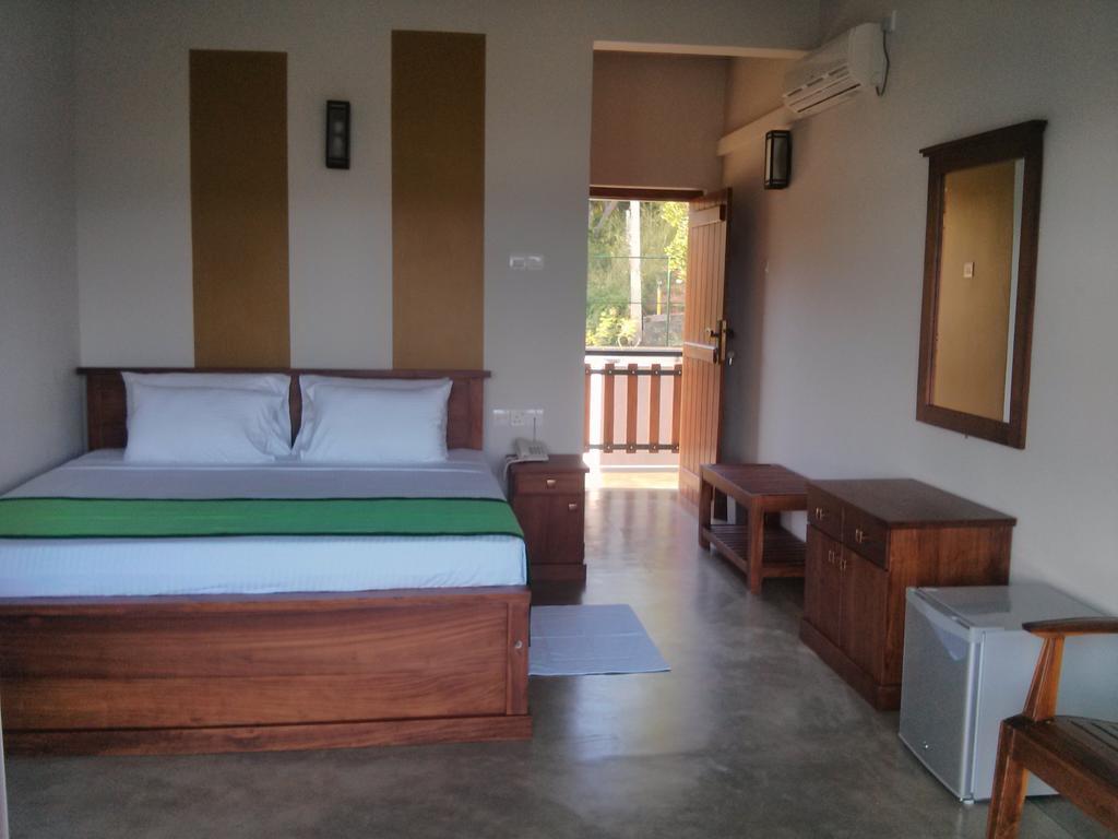 Lotus Villa Holiday Resort Matara Pokoj fotografie